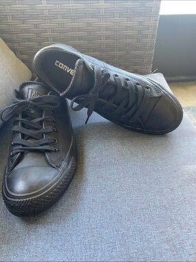 Converse Women’s Chuck Taylor All Star Low Top Sneakers - Black